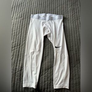 mens NIKE white legging tights (mid calf) in size large
